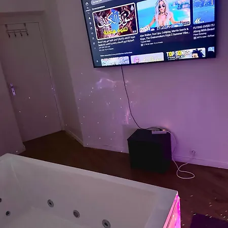Paris La Défense - Appartement avec jacuzzi Courbevoie